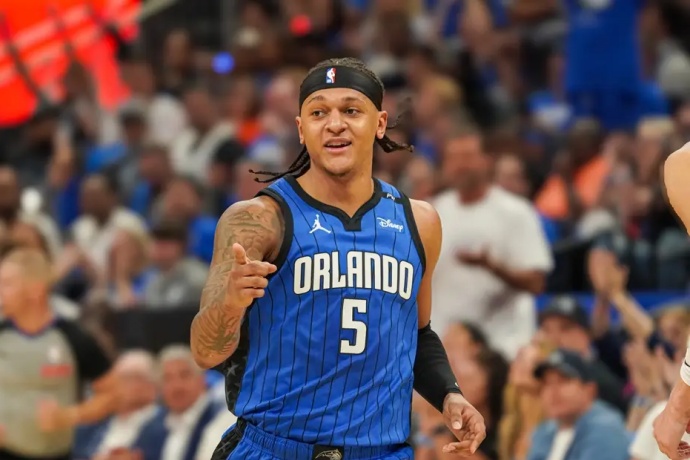 班切罗与魔术达成5年2.87亿美元顶薪续约,开启球队全新篇章 班切罗与魔术达成5年2.87亿美元顶薪续约,开启球队全新篇章